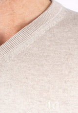 Malcom bomuldsstrik med V-hals i lys sand