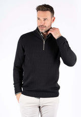 Tristan strik med struktur og zip i sort