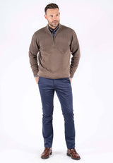 Nilson strik med struktur og zip i brun