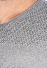 Nilson o-strik med struktur i grå