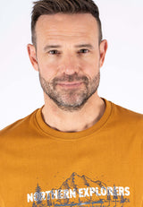 James tee med print i gul