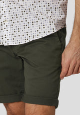 Chino shorts i grøn