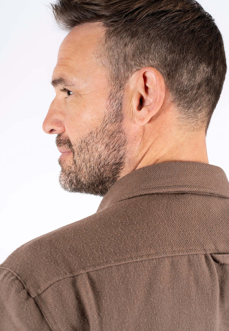 Noland overshirt med foer I brun