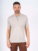 Hester polo med brystlomme I lys sand PLUSSIZE